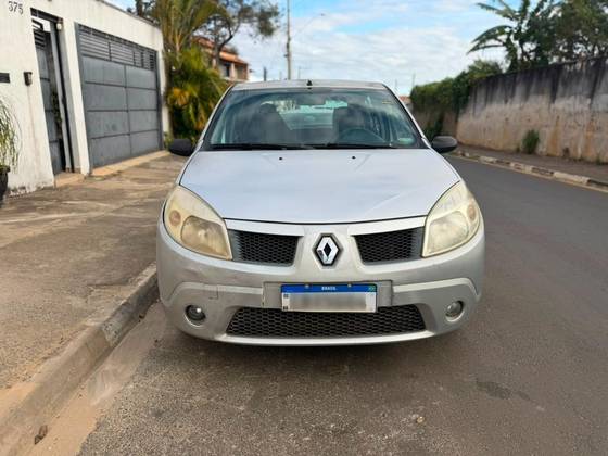RENAULT SANDERO 1.6 PRIVILÉGE 16V FLEX 4P MANUAL RENAULT SANDERO 1.6 PRIVILÉGE 16V FLEX 4P MANUAL